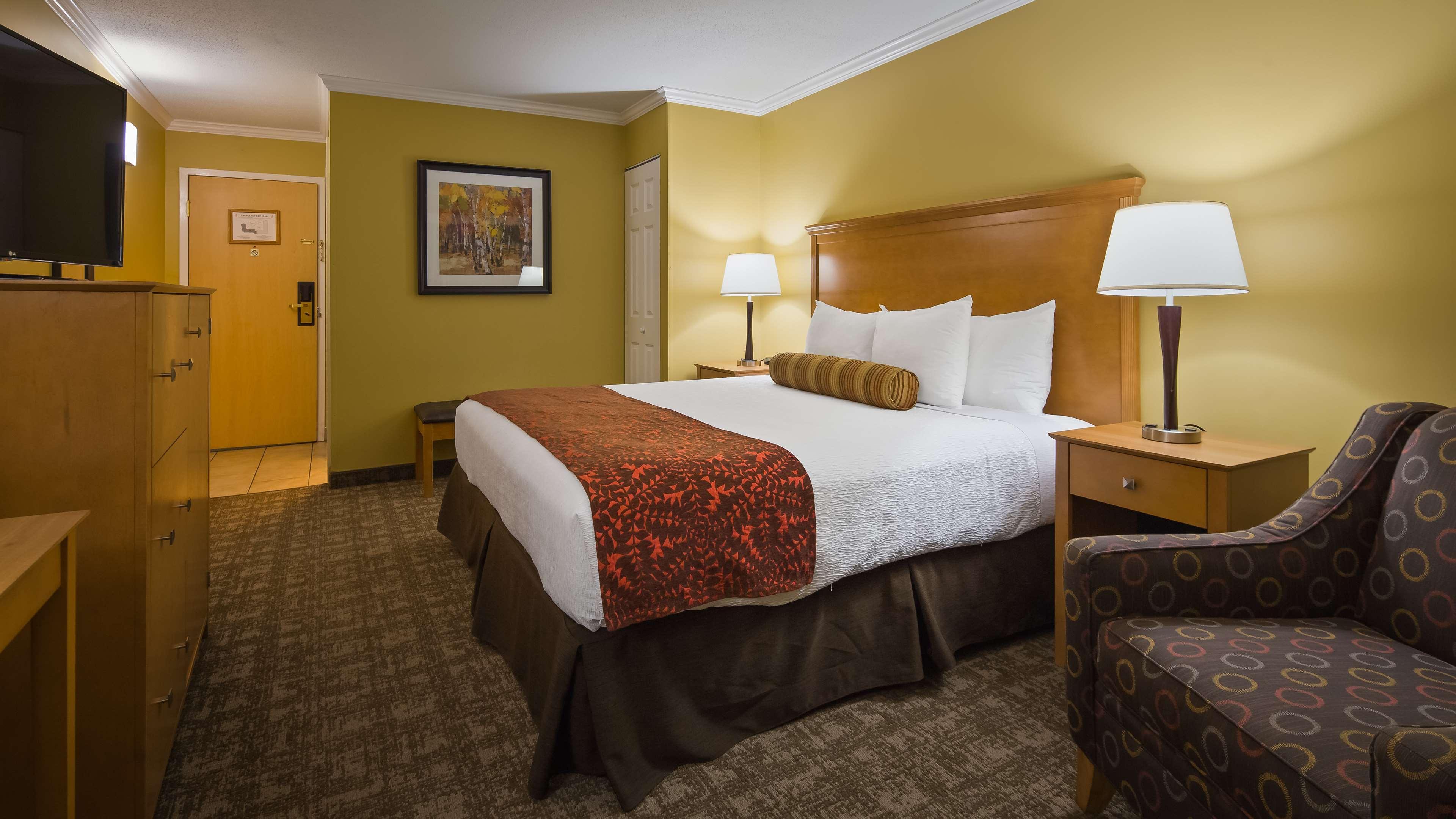 Best Western Plus Windjammer Inn & Conference Center Burlington Exteriér fotografie