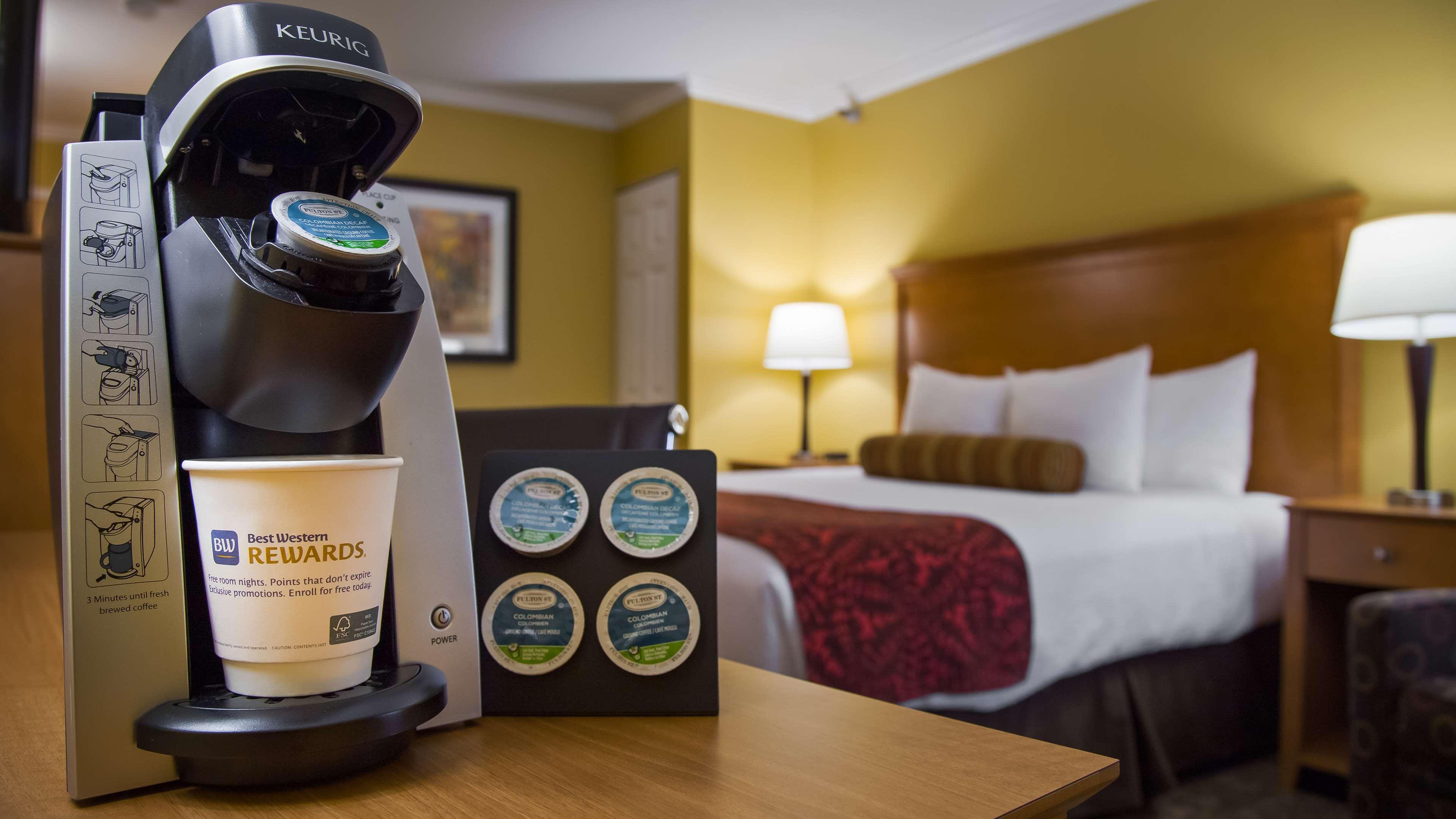 Best Western Plus Windjammer Inn & Conference Center Burlington Exteriér fotografie
