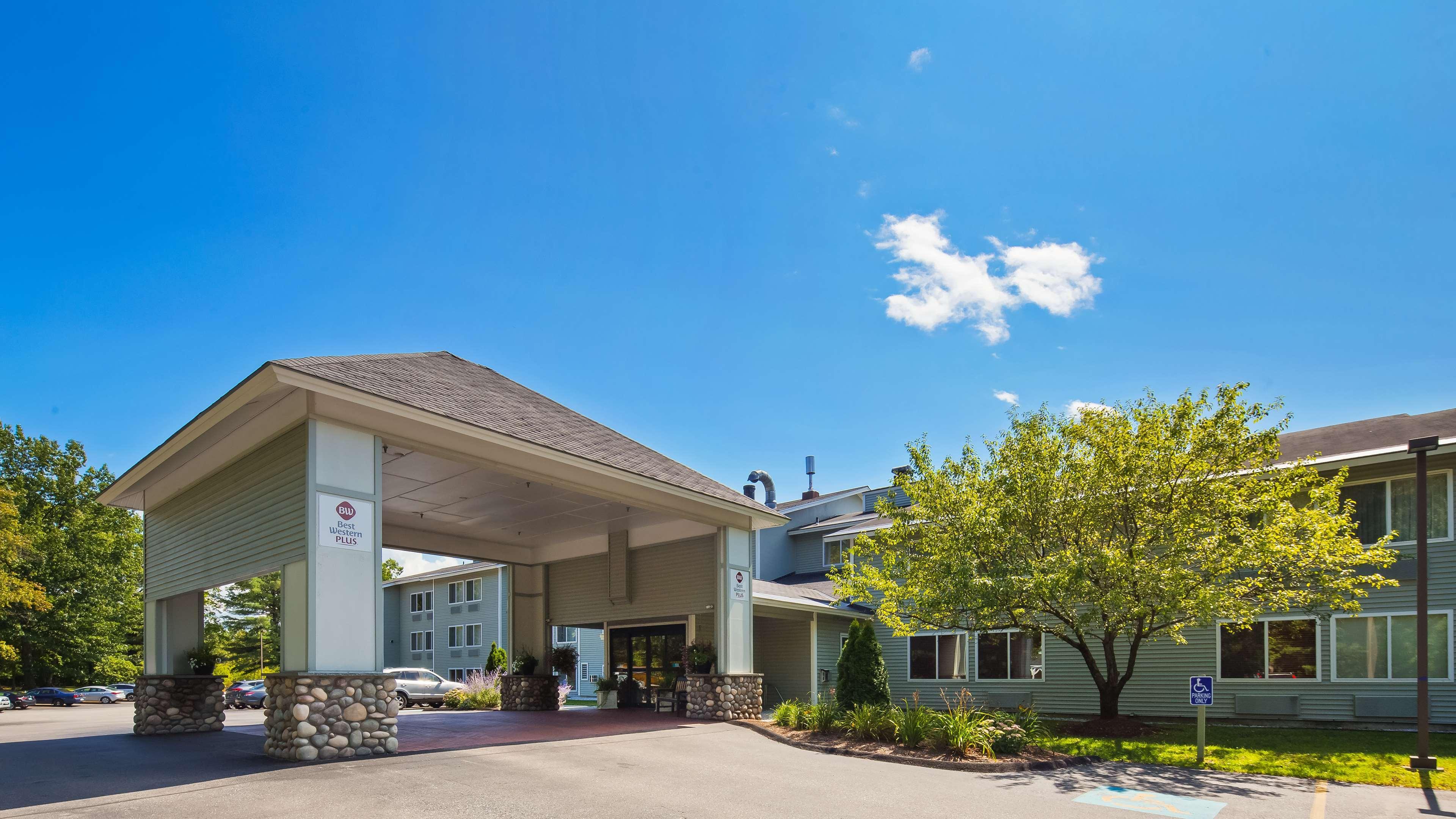 Best Western Plus Windjammer Inn & Conference Center Burlington Exteriér fotografie