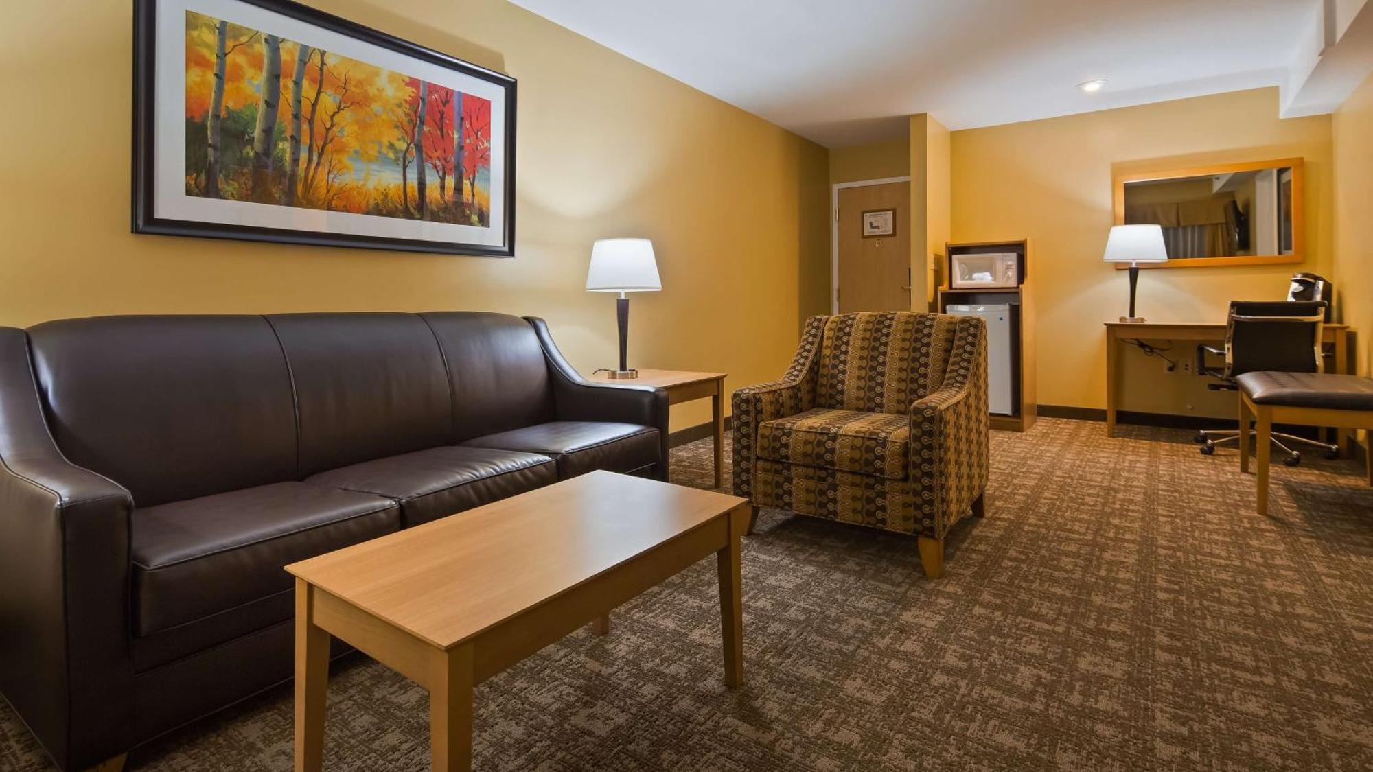 Best Western Plus Windjammer Inn & Conference Center Burlington Exteriér fotografie