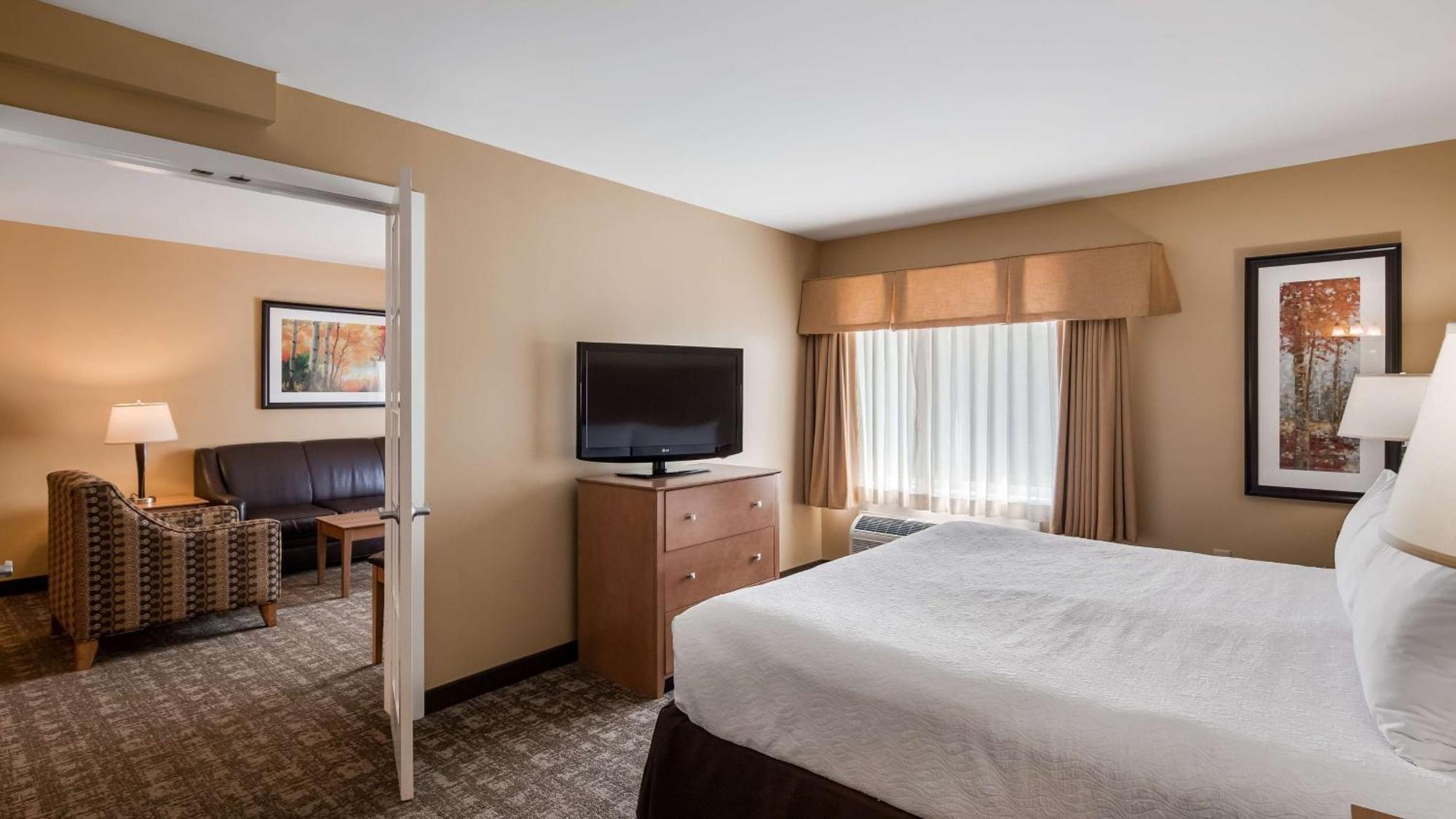 Best Western Plus Windjammer Inn & Conference Center Burlington Exteriér fotografie