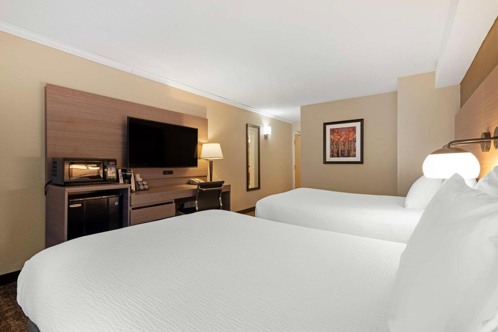 Best Western Plus Windjammer Inn & Conference Center Burlington Exteriér fotografie