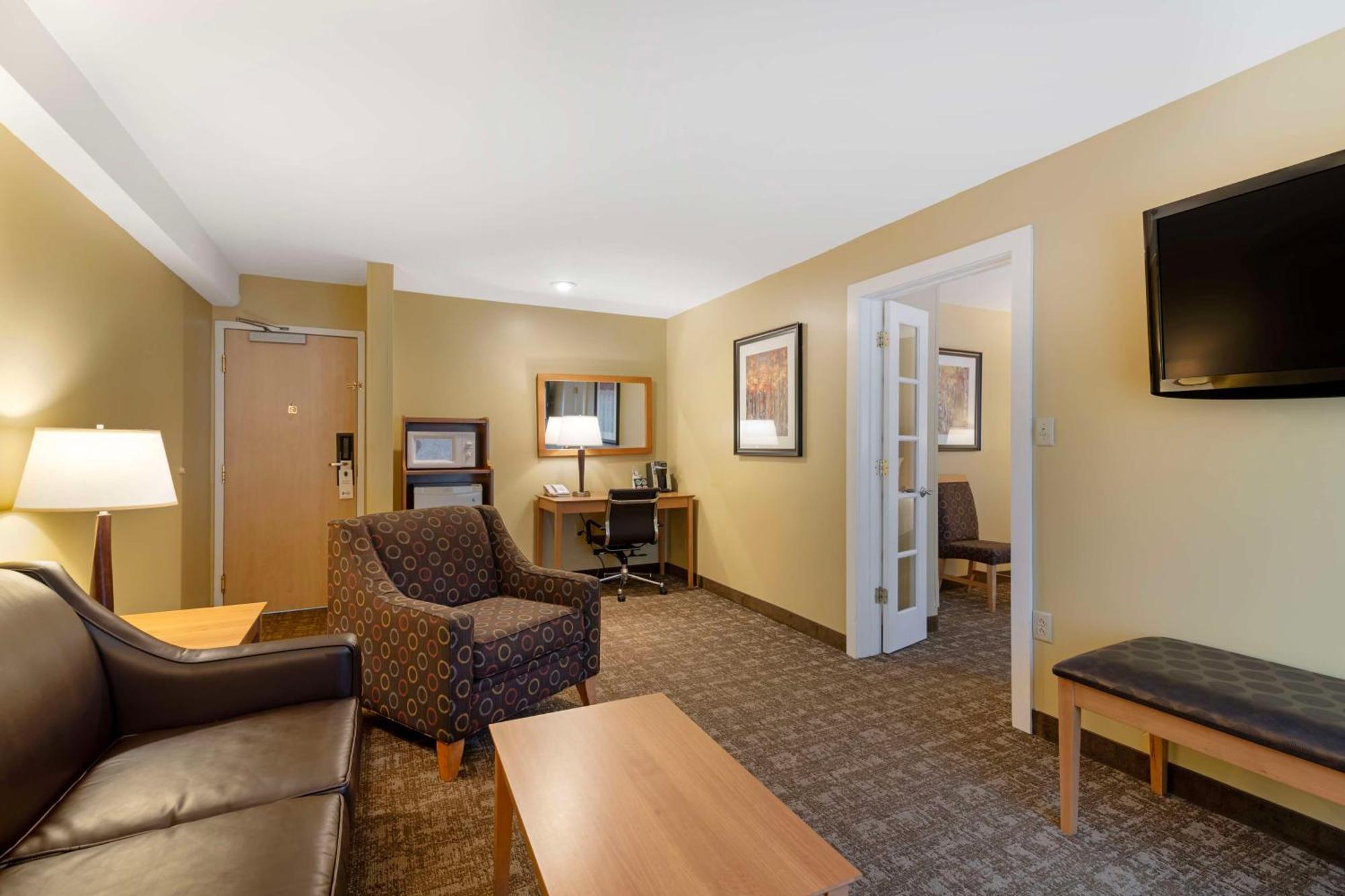 Best Western Plus Windjammer Inn & Conference Center Burlington Exteriér fotografie