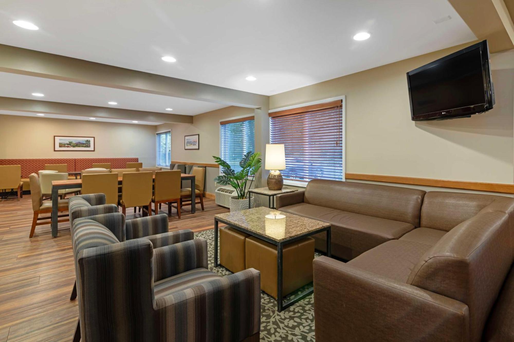 Best Western Plus Windjammer Inn & Conference Center Burlington Exteriér fotografie