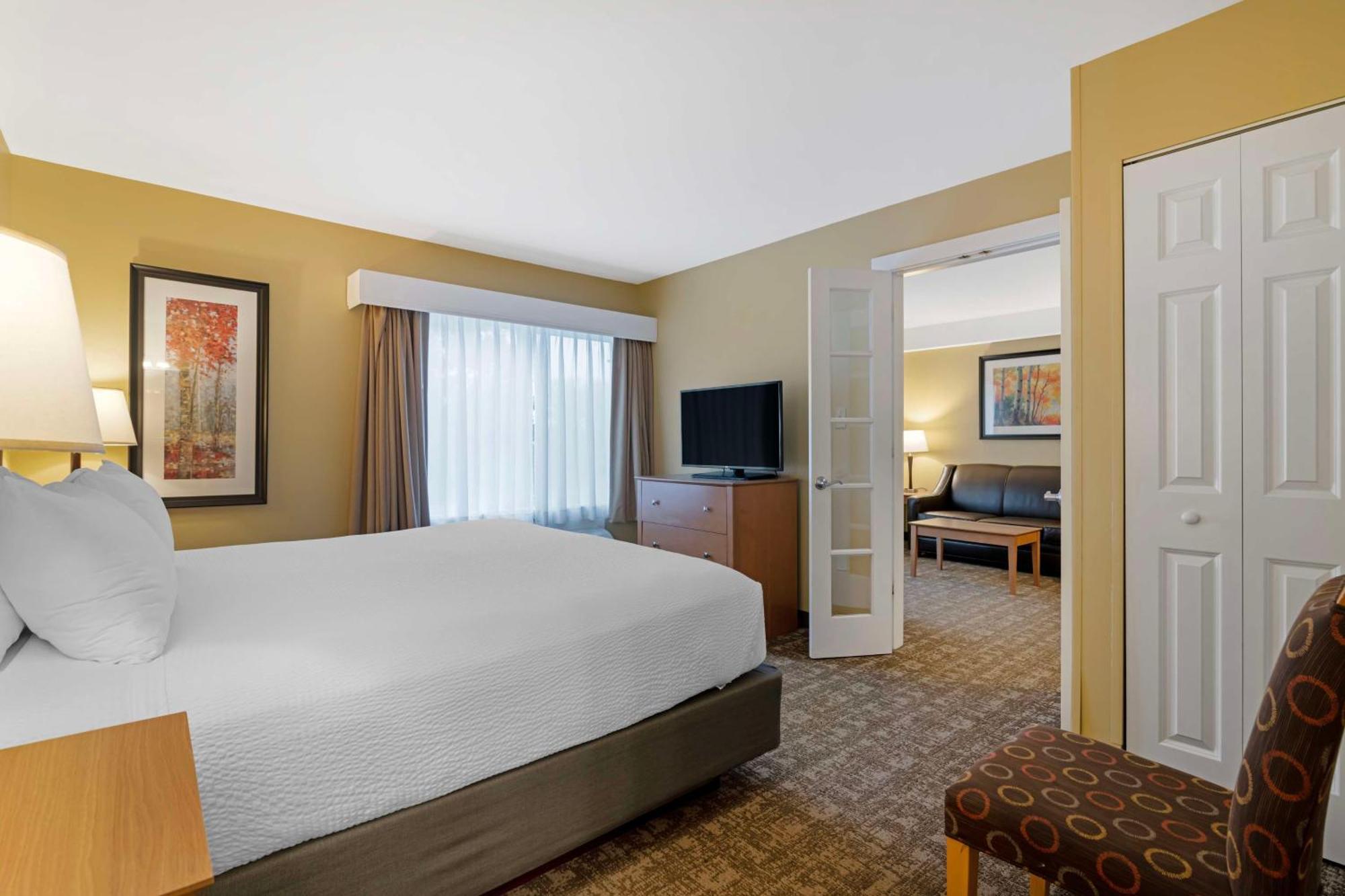 Best Western Plus Windjammer Inn & Conference Center Burlington Exteriér fotografie