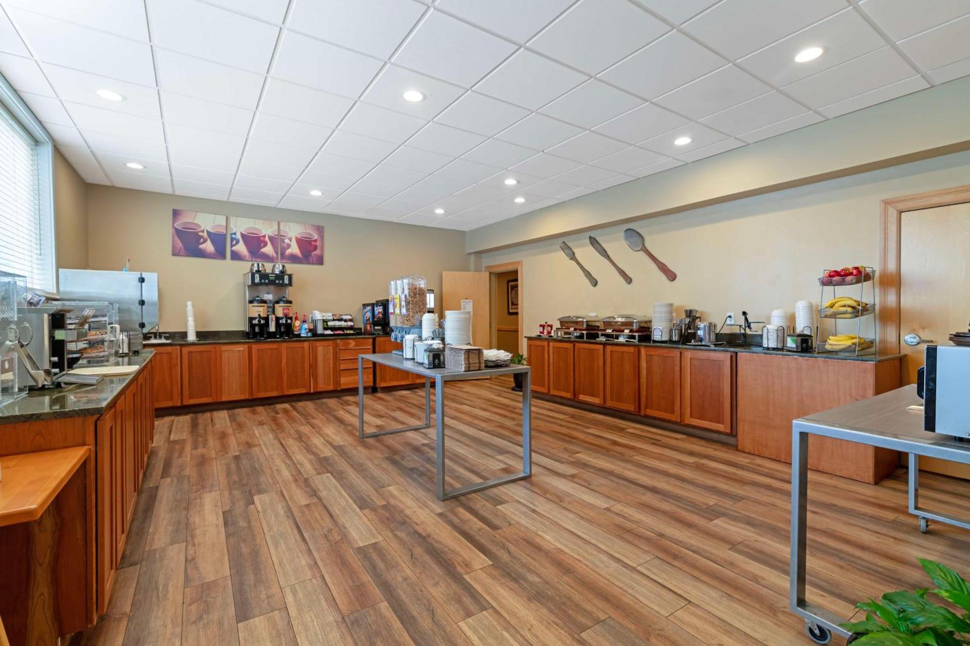 Best Western Plus Windjammer Inn & Conference Center Burlington Exteriér fotografie