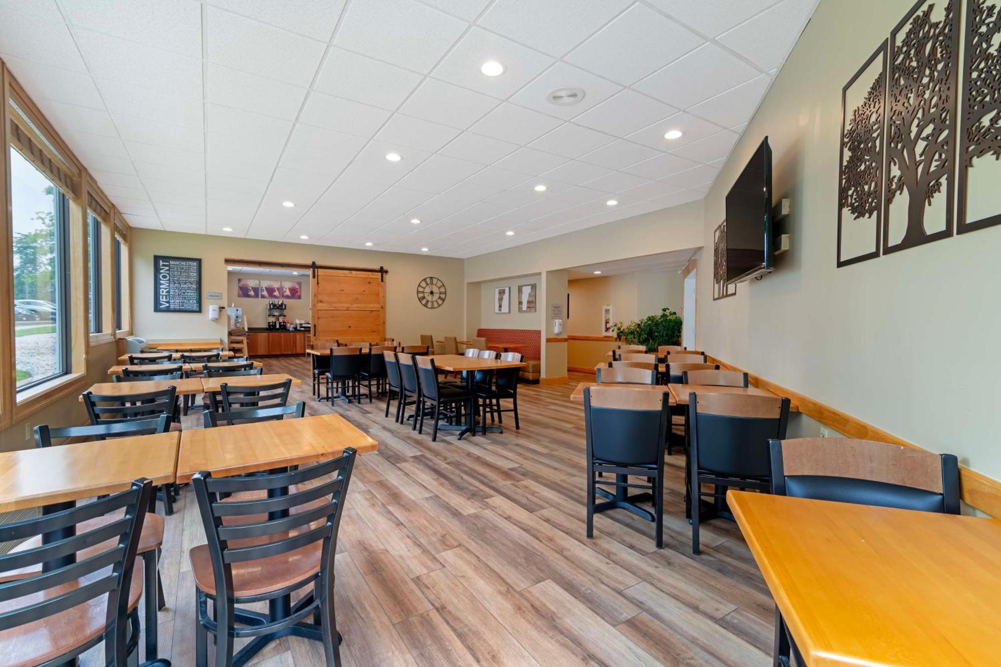 Best Western Plus Windjammer Inn & Conference Center Burlington Exteriér fotografie